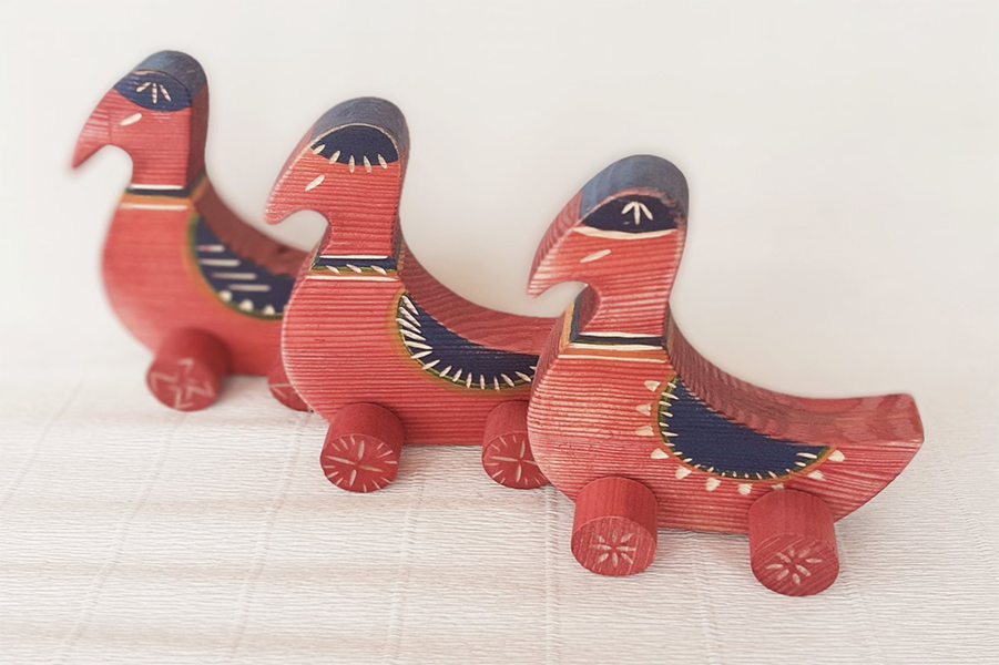 С. Пасюк. Дитячі іграшки «Каченята». 2021. Дерево.png